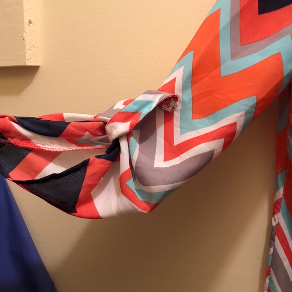 3/4 sleeve shirt - Picture 3 of 3